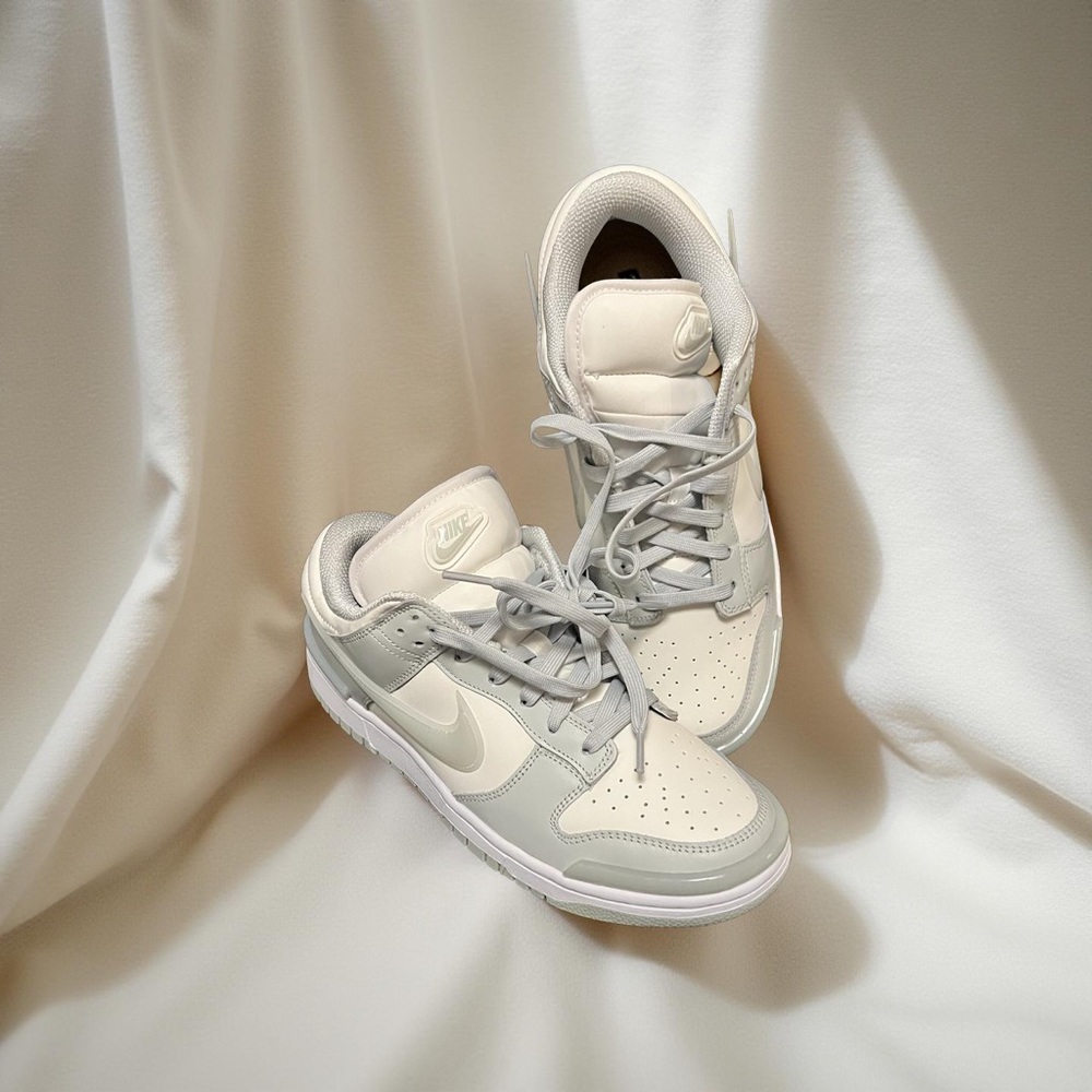 Nike Women's Sneakers in White and Light Gray
